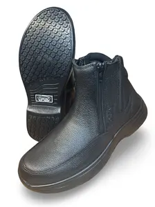 Chef's Double-Closure Shoe - Anti-Slip Sole & Secure Fit - Made in Mexico - High-Quality Leather - Perfect for Active Chefs