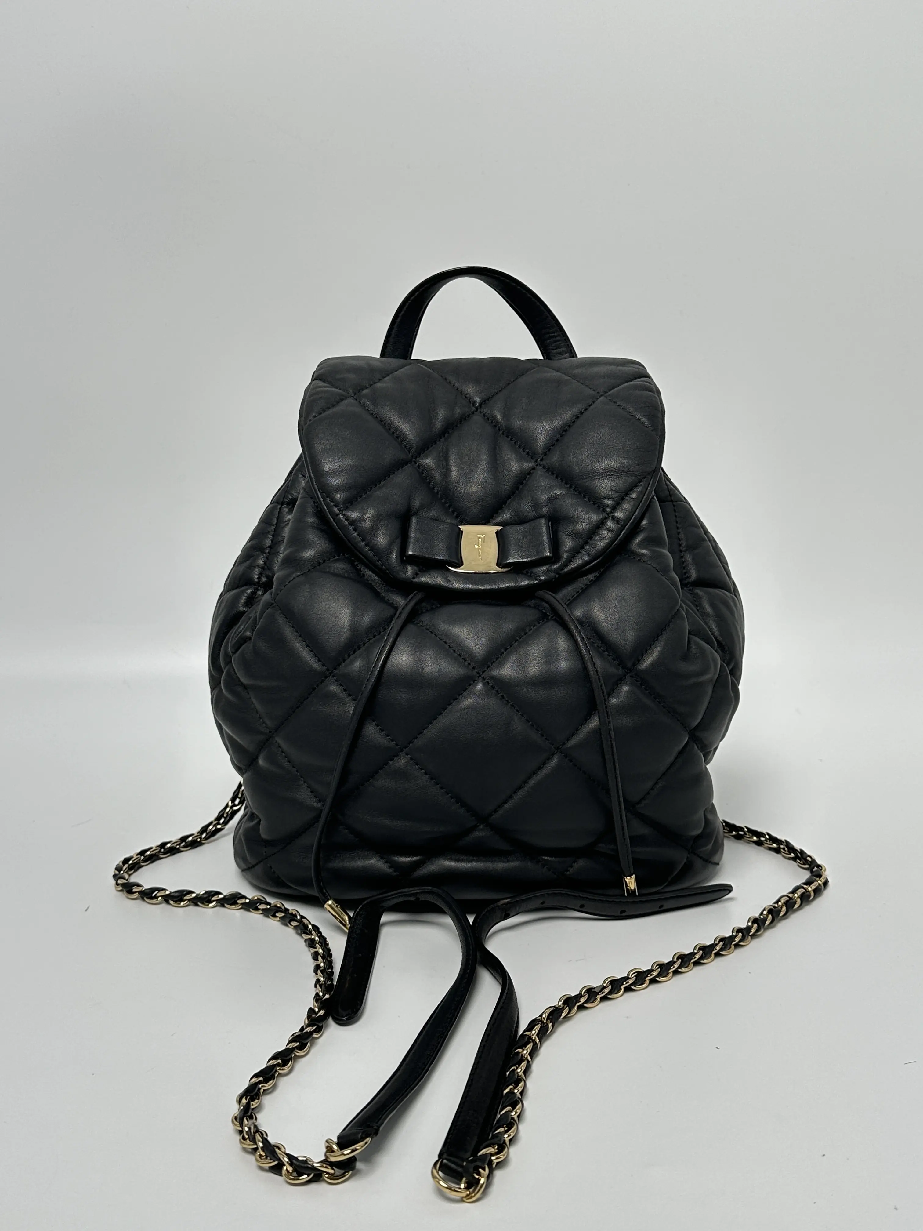 Pre-owned SALVATORE FERRAGAMO leather Backpacks Black Quilted Backpack JD660FG