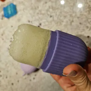 Product Review of Ice Face Roller, DIY Face Massage Roller, Facial Ice Roller for Face, Eyes & Joints, Ice Compress Skin Care Tool for Women & Men, Facial Care Tools from V**s