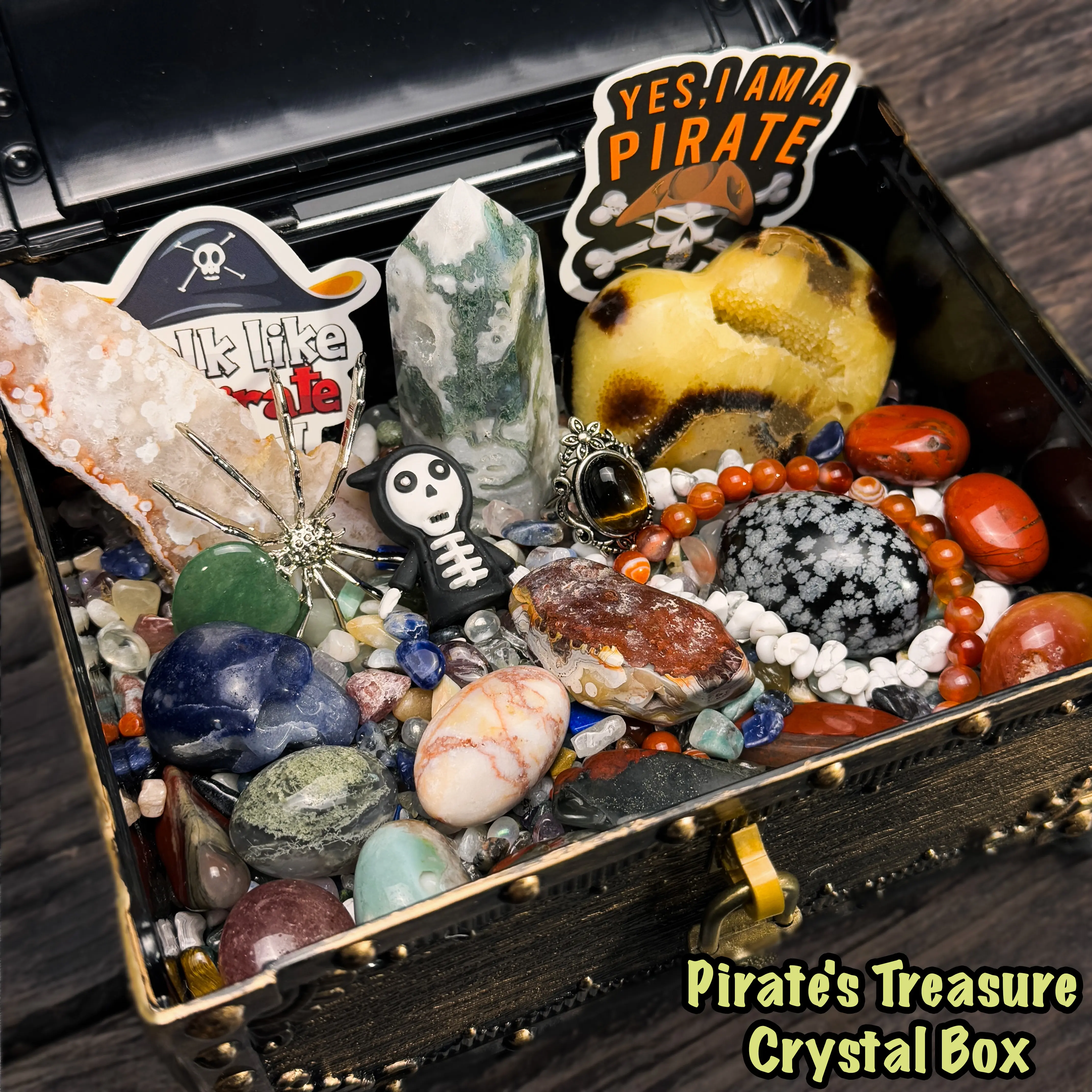[Video Order] 1-Count Non-Natural Crystal Pirate Treasure Box (1500g Chips, Tumbles, Carvings) - Ornamental Adventure Theme Crystals, Birthday Gift Ideas, Oddities Gifts for Friends & Family Jewelry Accessory, Plain Non-Natural Crystal Jewelry Sets