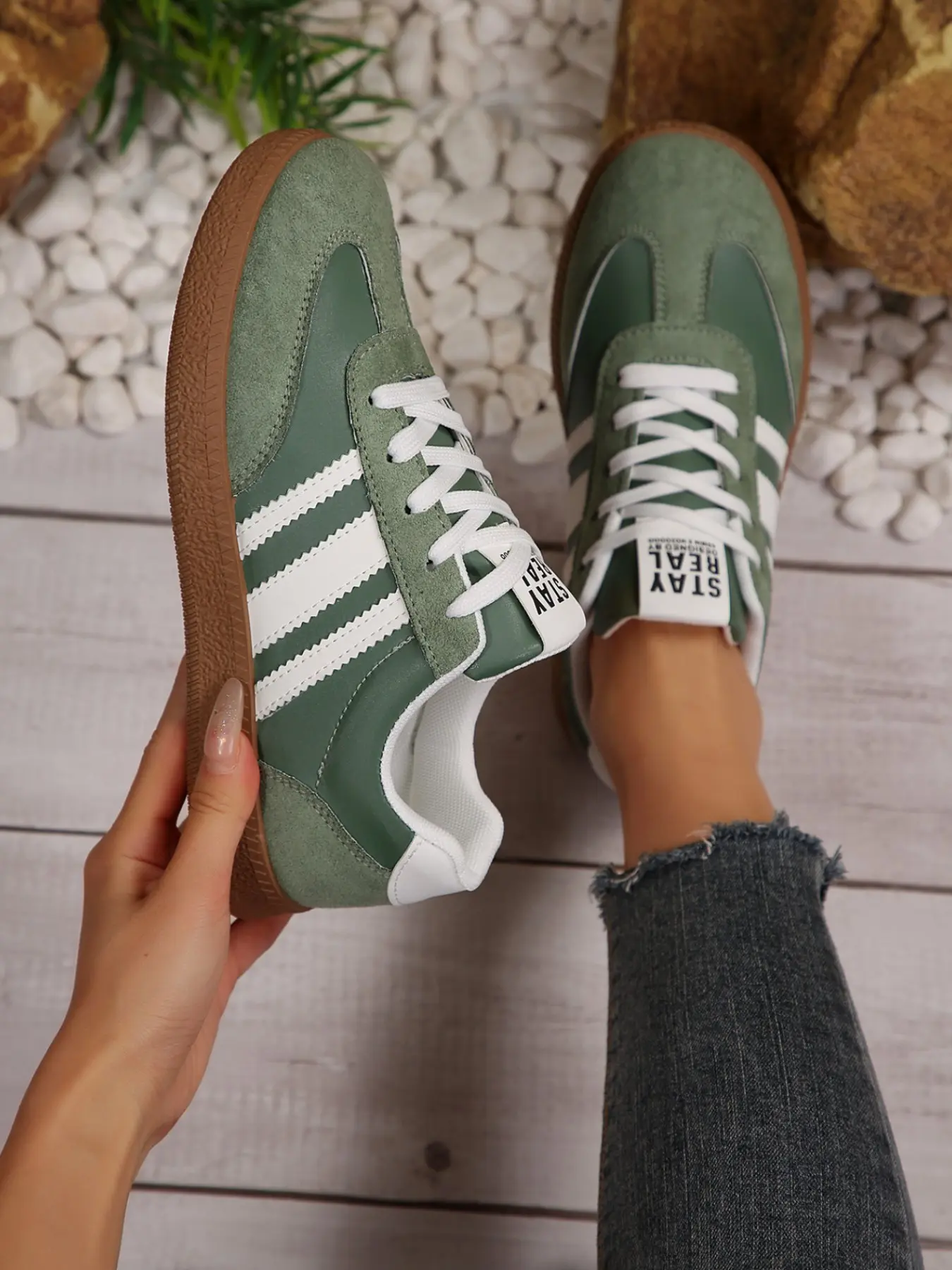Women's Leopard Print Casual Athletic Shoes Trainer for All Seasons, Vintage Style Comfortable Sports Shoes Sneakers, Easy Match for Holiday