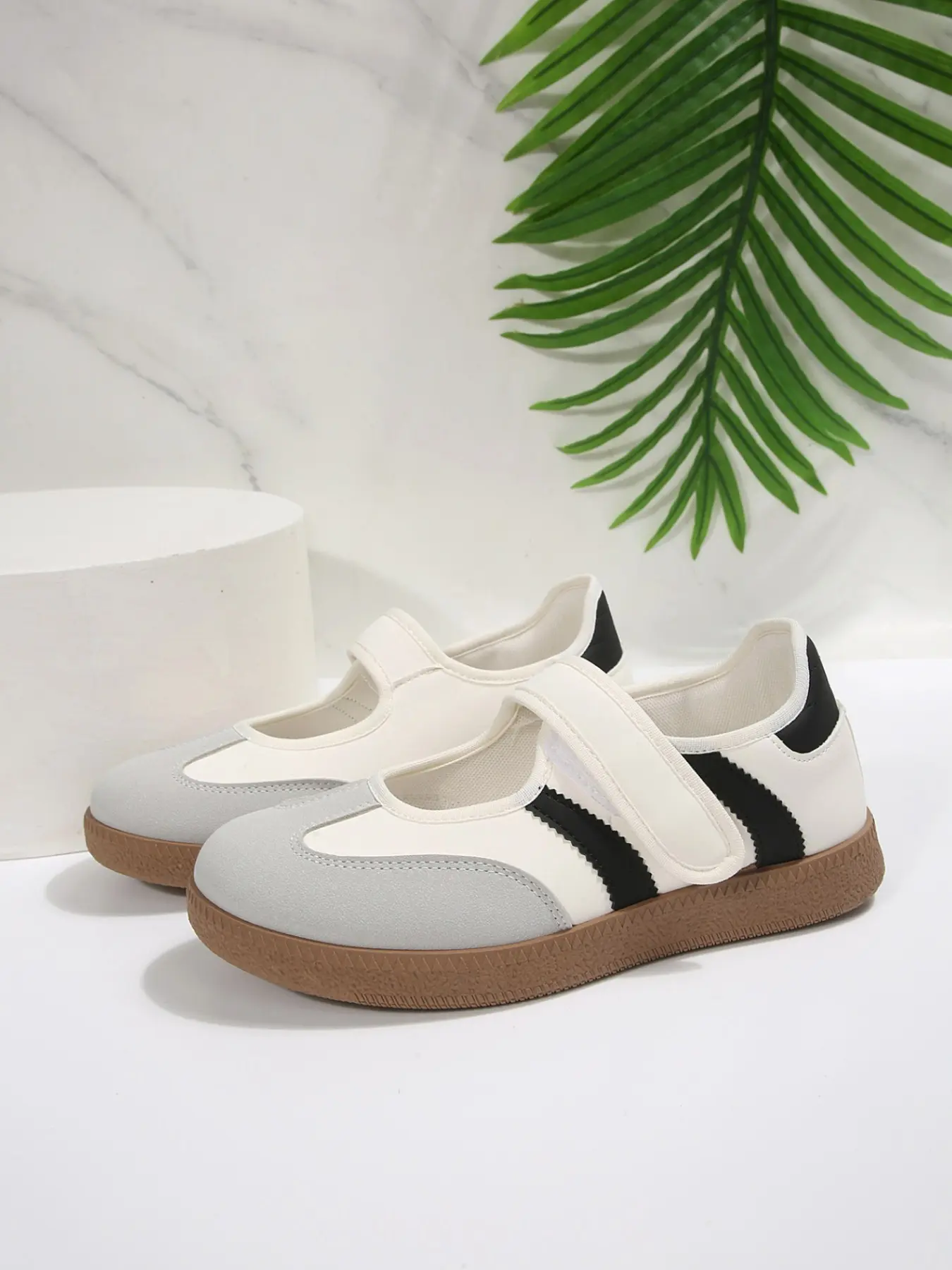 Women's Vintage Mary Jane Shoes, Mary Jane Style, Flat, PU Fabric Patchwork, Breathable Comfort, Thick Sole, Anti-Slip, Lightweight, Spring & Fall Fashion, Mary Janes Shoes