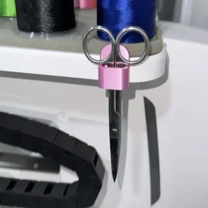 2pcs sewing machine scissors storage box (need to bring your own double-sided adhesive) function sewing supplies sorting box, storage scissors, tweezers, untier bracket. Compact and sturdy design.