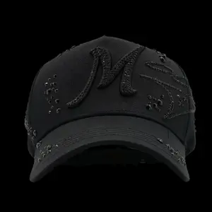 31 Hats El mago Total black