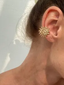 Simple Metal Sunflower Flower Ear Cuff, Boho Style Clip on Earring, All Season Accessory, Random Print Design