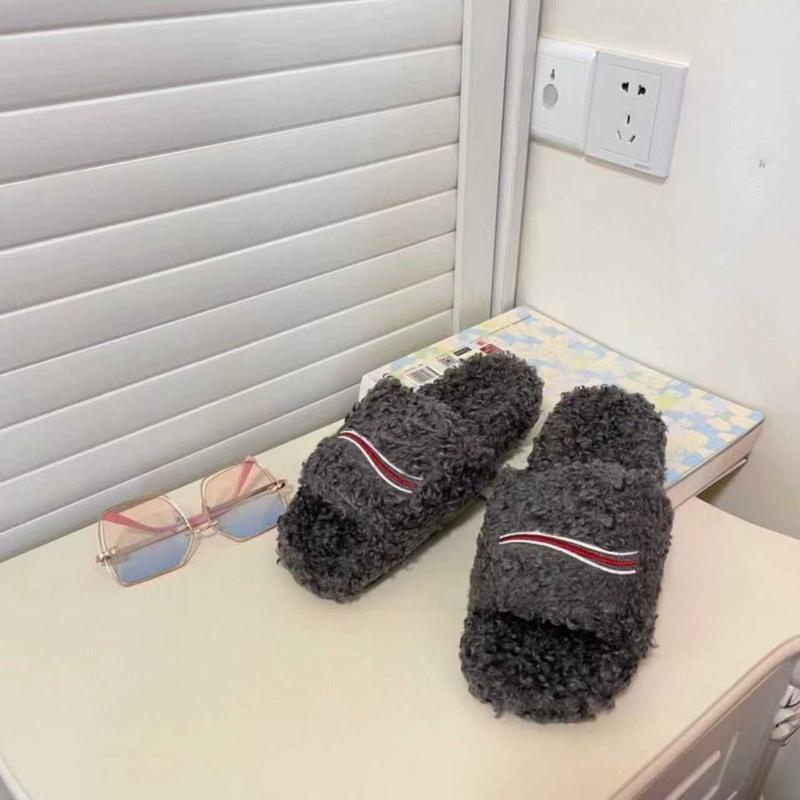 Women's Cozy Slides Collection Soft Stylish Designer Fuzzy Slippers Comfortable Indoor Outdoor Wear in Multiple Colors Classic Plush Material - Footwear