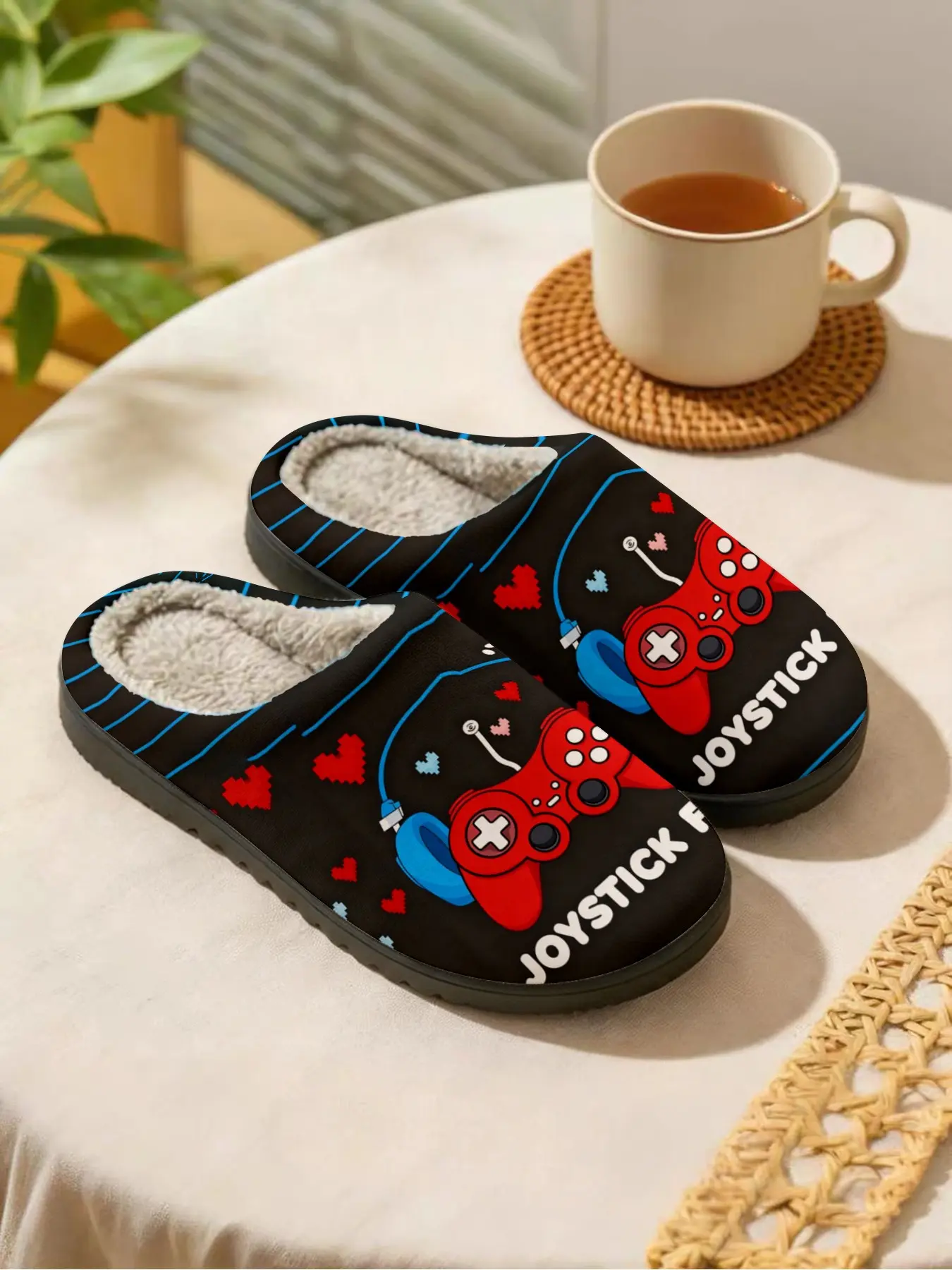 🎮 1 Pair Retro Game Controller Plush Slippers | Trendy Nostalgic Gaming Style | Cloud-Like Warm Fleece + Non-Slip Thick Sole | Eye-Catching Warm Pick for Gamers & Homebodies (Fall/Winter Home Wear)