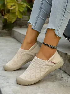 Women's Fashionable Lightweight Breathable Slip on Sneakers, Casual Comfortable Sports Shoes for Daily Wear, Perfect for Students and Outdoor Sports, Lightweight Slip ons