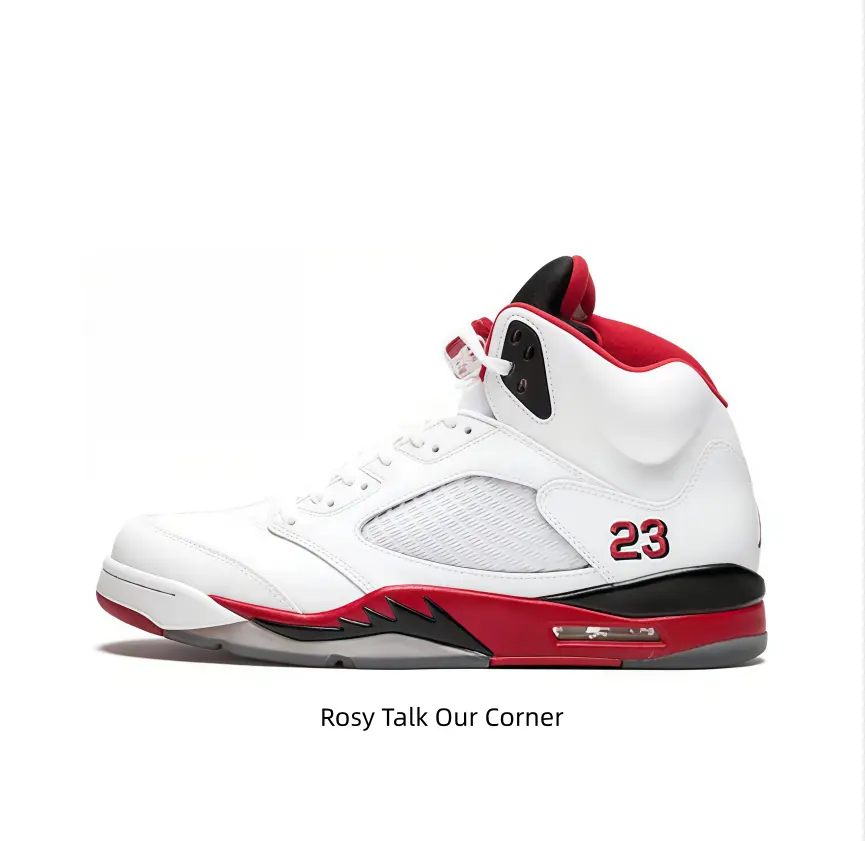 Multi-Layer Stitched Vintage Basketball Footwear With Padded Ankle Collar, Lightweight Structure For All-Day Walking Comfort