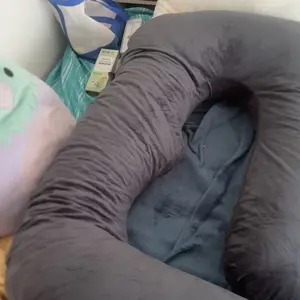 WNDY’S DREAM 60 Inch J-Shaped Pregnancy Pillow for Side Sleeping, Full Body Support for Back, Belly, Hips & Legs, Removable Washable Cover