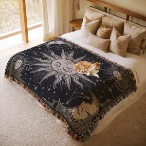 Bohemian sun and moon jacquard carpet, suitable for use as a bed carpet, sofa carpet, small office throw blanket, picnic blanket, camping blanket and home decoration. Thick, stain-resistant, tear-resistant, washable, easy to clean, does not fade or pill.