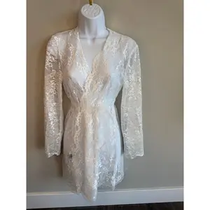 Willow Lace Robe