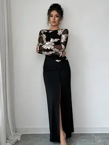 A women's black background fashionable floral mesh long sleeved dress, embroidered with gold flowers that exude luxury and luxury, suitable for commuting to work, shopping and outdoor activities, indoor and outdoor dressing Womenswear