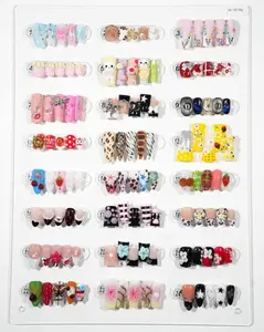 zb137..A variety of nails