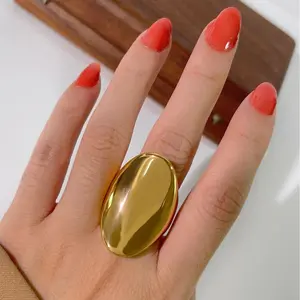 The New Exaggerated Metal Cool Wind Titanium Steel Oval Glossy High Texture  Waterproof Women's Personality Ring