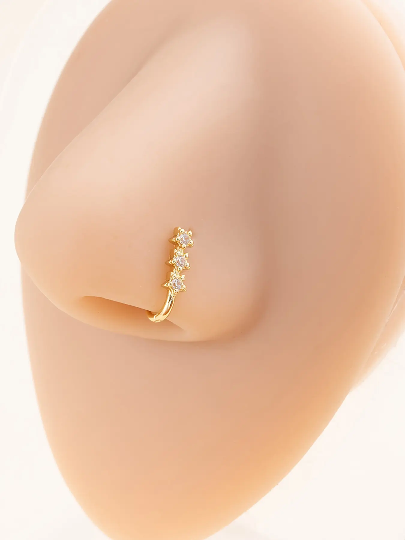 1Pc Fake Nose Ring Floral Pattern for Women Gold Silver Nose Cuffs U-shaped Clip on Nose Ring Non Piercing Faux Nose Piercings Jewelry Nostril Nose Ring