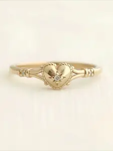 Simple and elegant heart-shaped women's ring Heart Signet Ring suitable for daily parties, banquets, engagements, brides, weddings, women's jewelry gifts