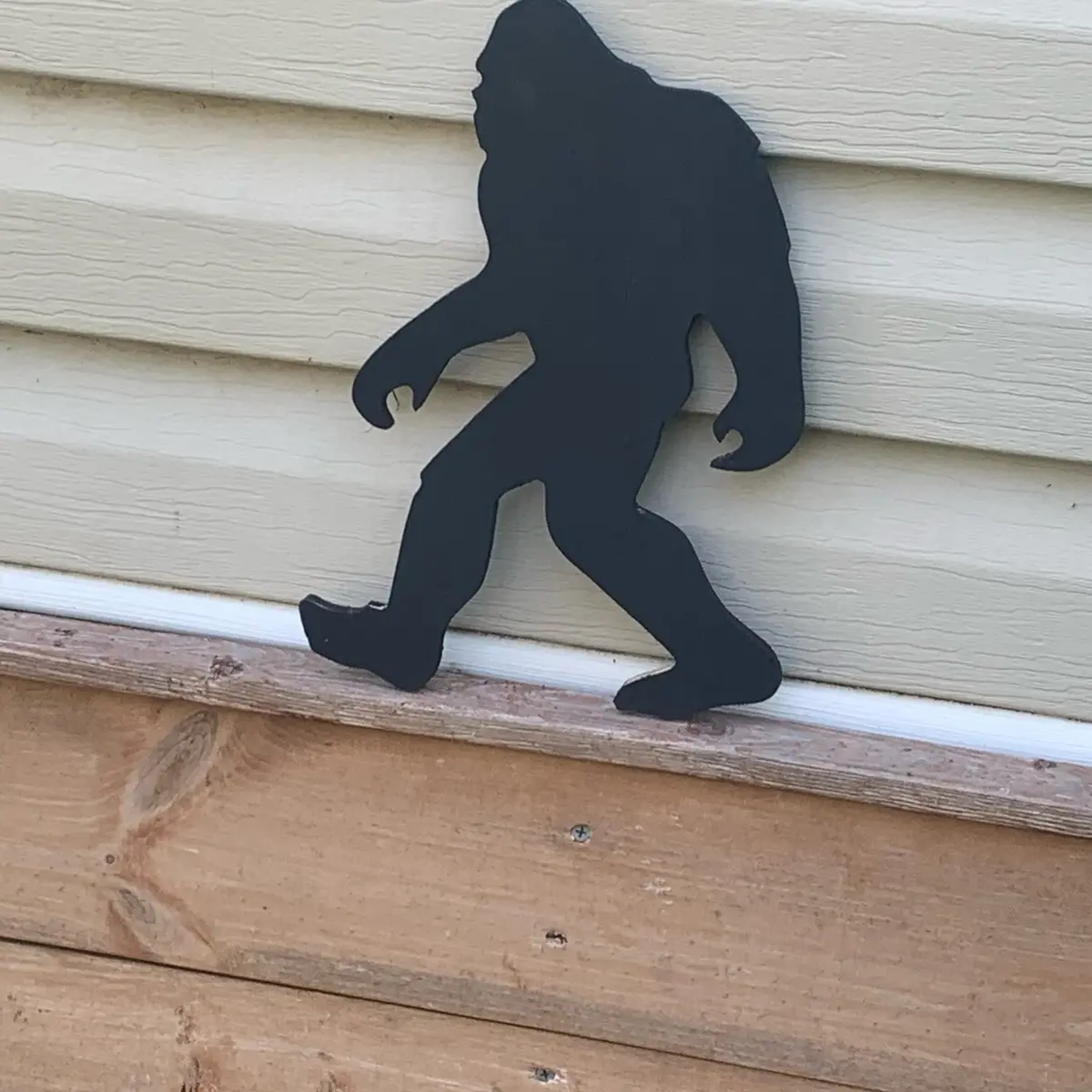 Modern Bigfoot Silhouette Statue, 12 Inch Height, for Indoor and Outdoor Garden Decor, Perfect for Backyard, New Home Gift