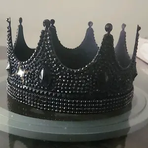 Black Custom crown