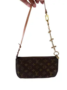 Pre-owned Louis Vuitton Coated Canvas Pochette Monogram CA0140