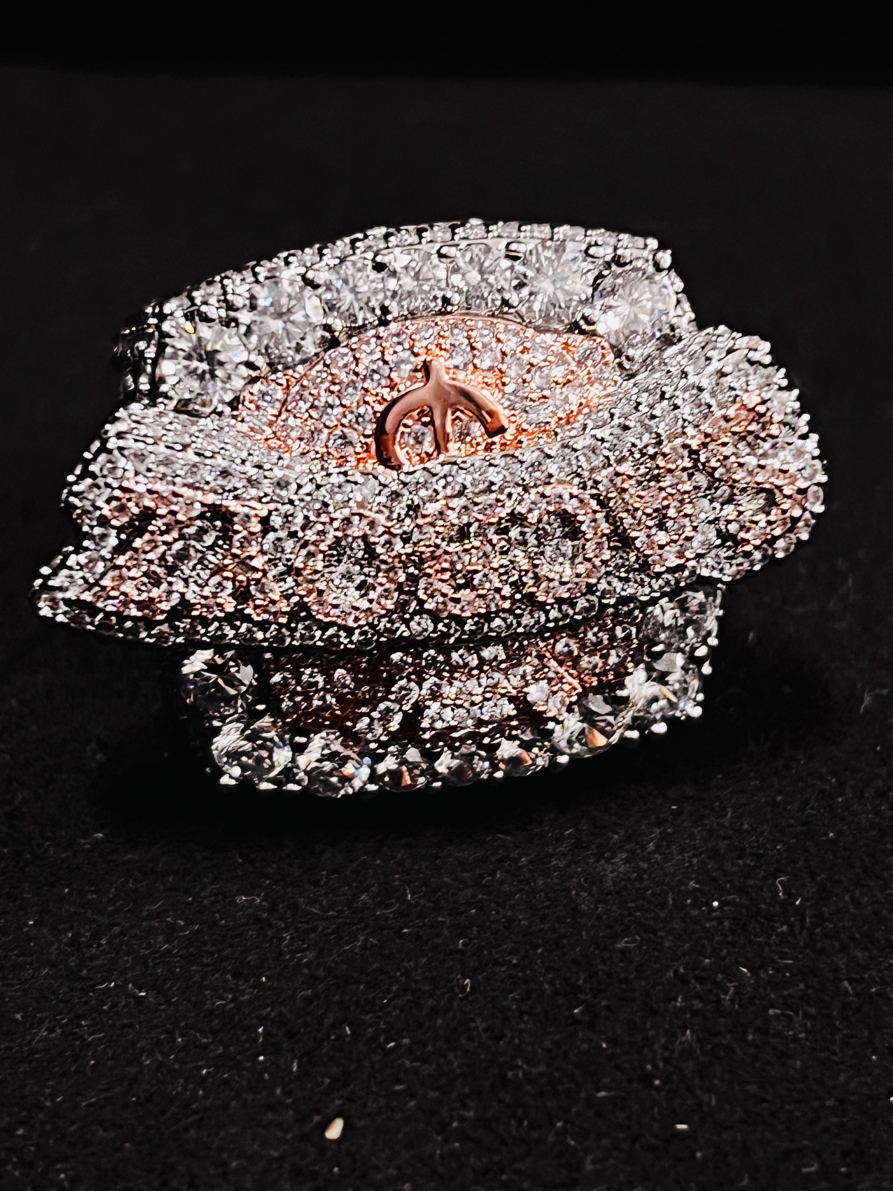 Luxury chilled personalized hip-hop boutique jewelry men's chilled champion ring genuine VVS silicon diamond ice-feel luxury style ring men's high-end ring, Mother's Day and Father's Day gift, large party wearing accessory