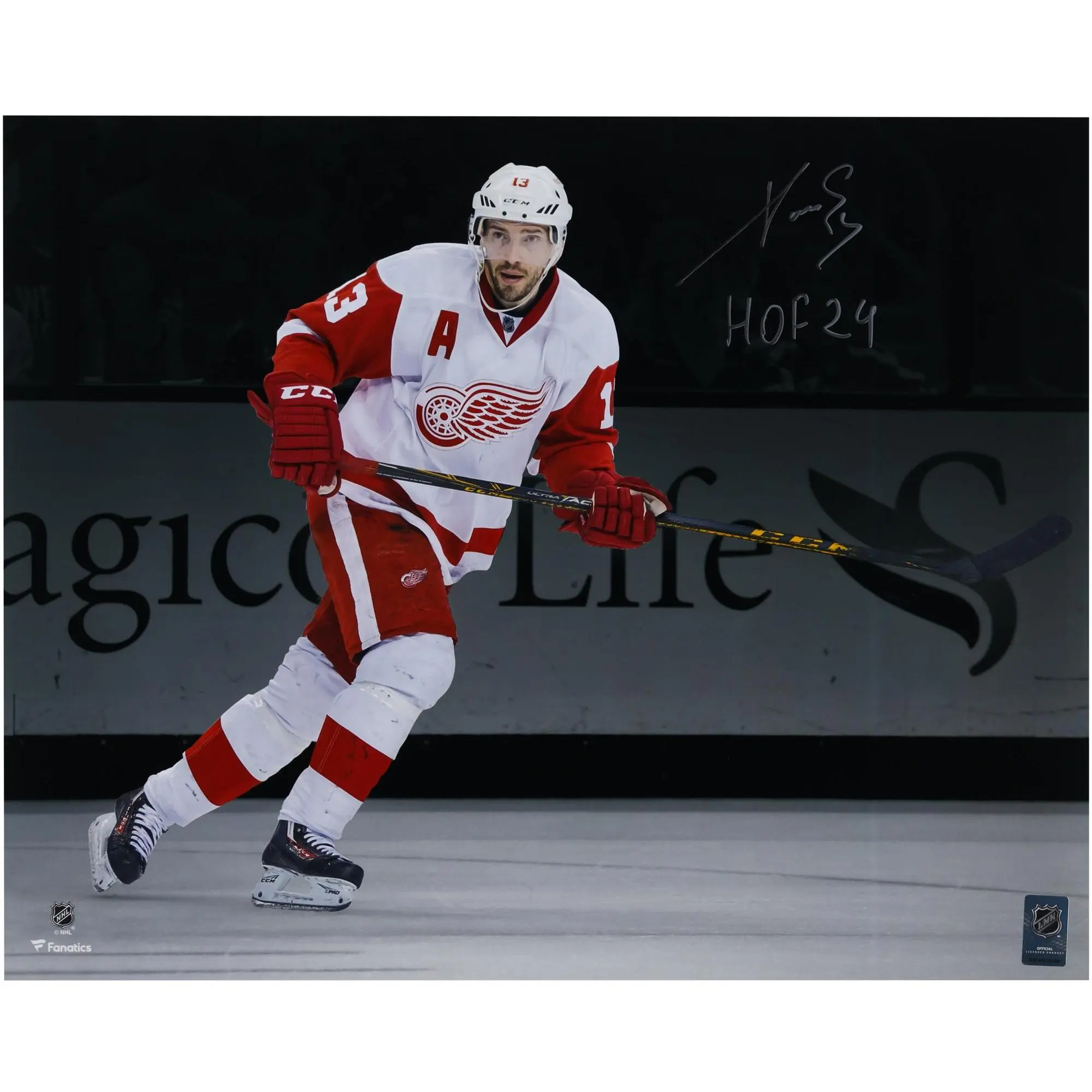 Pavel Datsyuk Detroit Red Wings Autographed 16" x 20" Final NHL Game Spotlight Photograph with HOF 24 Inscription - Fanatics Authentic Certified - NHL Memorabilia