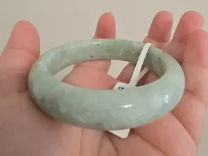 Natural Xiuyan Jade Bangle – Soft Green Mint - 54mm