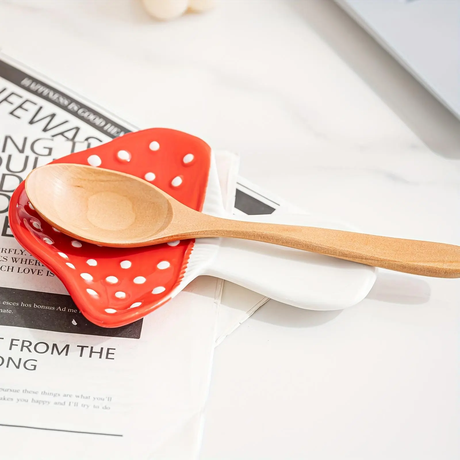 1pc Ceramic Mushroom Shaped Spoon Holder, Cute and Durable, Suitable for Stove Top and Kitchen Countertop, Tool Holder for Soup Spoon, Coffee Spoon, Spatula Holder and Cutlery Holder
