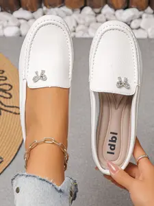 Women's new fashion thick-soled comfortable slip-on loafers, featuring a thick sole design that combines height increase and retro trendy style, suitable for everyday casual wear flat shoes, outdoor walking shoes.