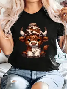 Women's Plus Size Highland Cow Print T-Shirt - Cute Scottish Cow & Geometric Patterns Short Sleeve Top, Vibrant Orange Round Neck Blouse for Scottish Outfits, Casual Attire, Machine Washable All-Season Comfort Gift for Women 12+ Months