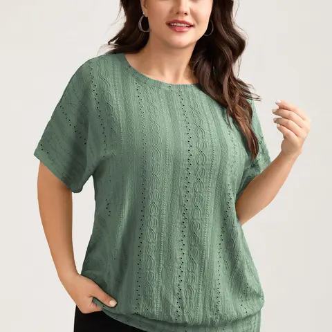 BloomChic Eyelet Trim Stretchy Textured Plain Top 【M-6XL】