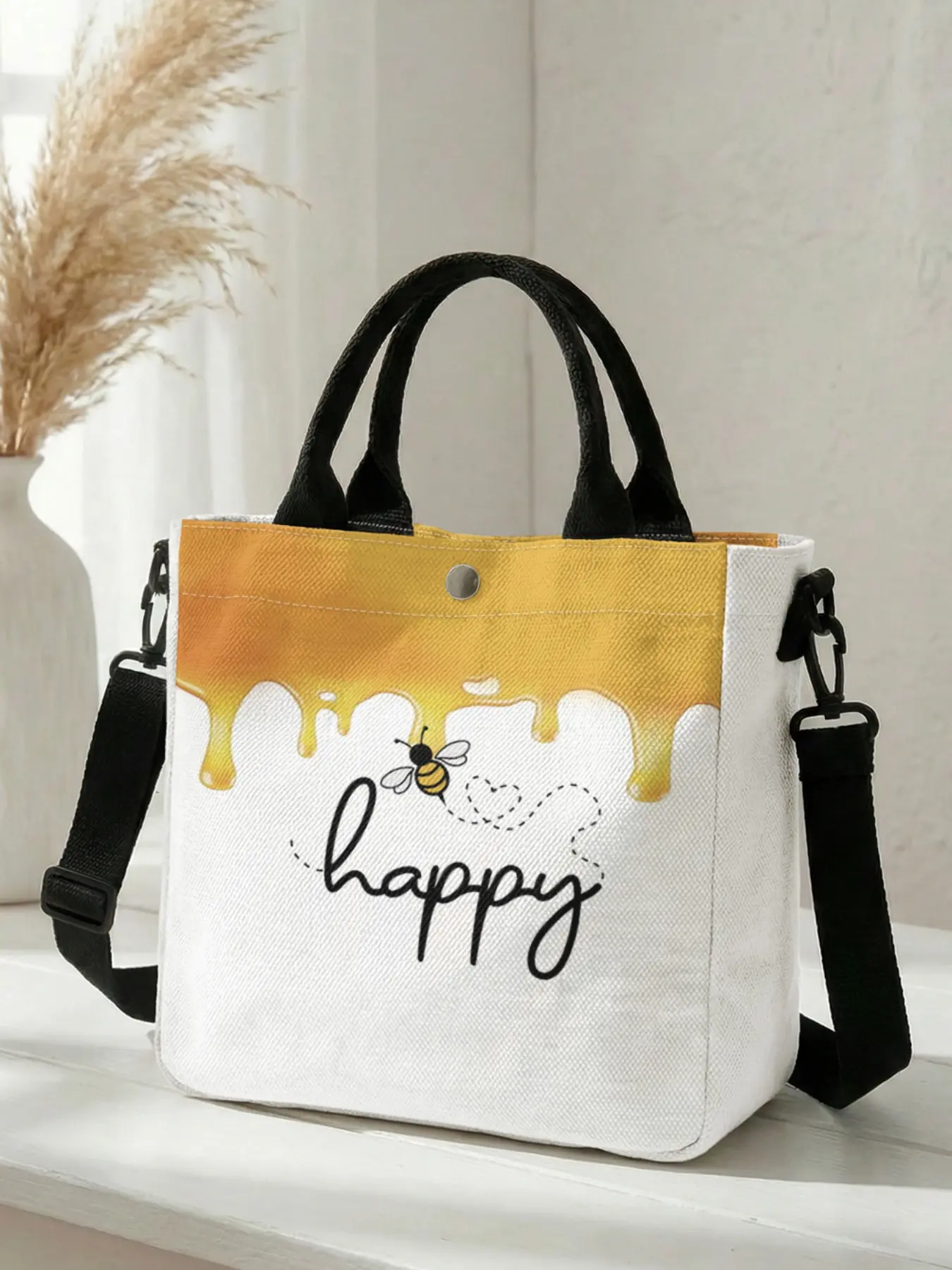 1 piece of 2D printed crossbody bag, Casual crossbody bag with bee and honey pattern, adjustable shoulder strap + snap closure, students/suit-and-tie workers/street outings, a street essential that combines aesthetic appeal and practicality