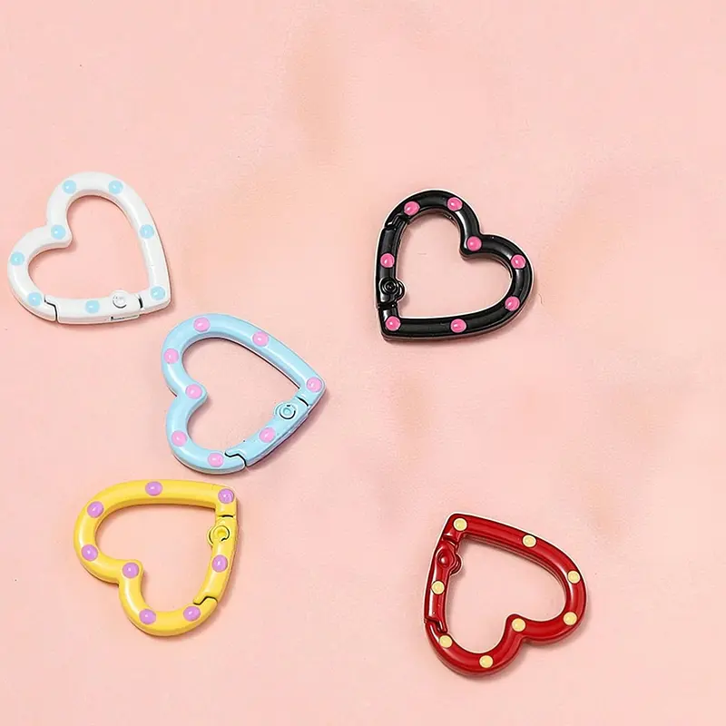 Mother's Day Gift 5-Piece Set Colorful Heart-Shaped Spring Keychains, Assorted Colors for Fun and Functionality, Perfect Key Accessories, Trendy Cute Keychain, Cute Keychain Accessory, Heart Design Keychain