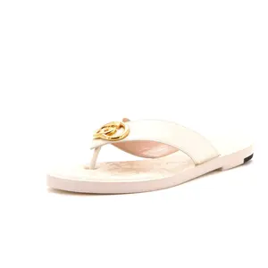 Pre-owned Gucci Women's Nadeline Interlocking G Thong Sandals GG Embossed Leather by Rebag