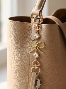 1PC Elegant Bow Flower Bag Chain Extender, Luxury Heart Clasp Handbag Charm, Aesthetic Rhinestone Keychain Accessory, Perfect Birthday Christmas Valentine's Day Gift for Women Girls, Trendy Bag Decor for Tote Backpack