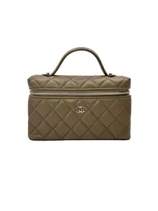 Pre-owned CHANEL leather Crossbody Bags 26P Khaki Quilted Lambskin Top Handle Vanity Case(U0***08) IRIS239