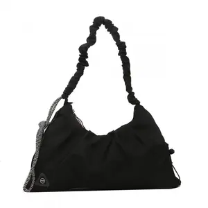 Multifunctional yoga bag, women's Pilates fitness handbag, lightweight nylon crossbody bag, equipped with a pleated shoulder strap, features a shoe compartment and a wet wipe pocket, suitable for daily use, travel, and shopping