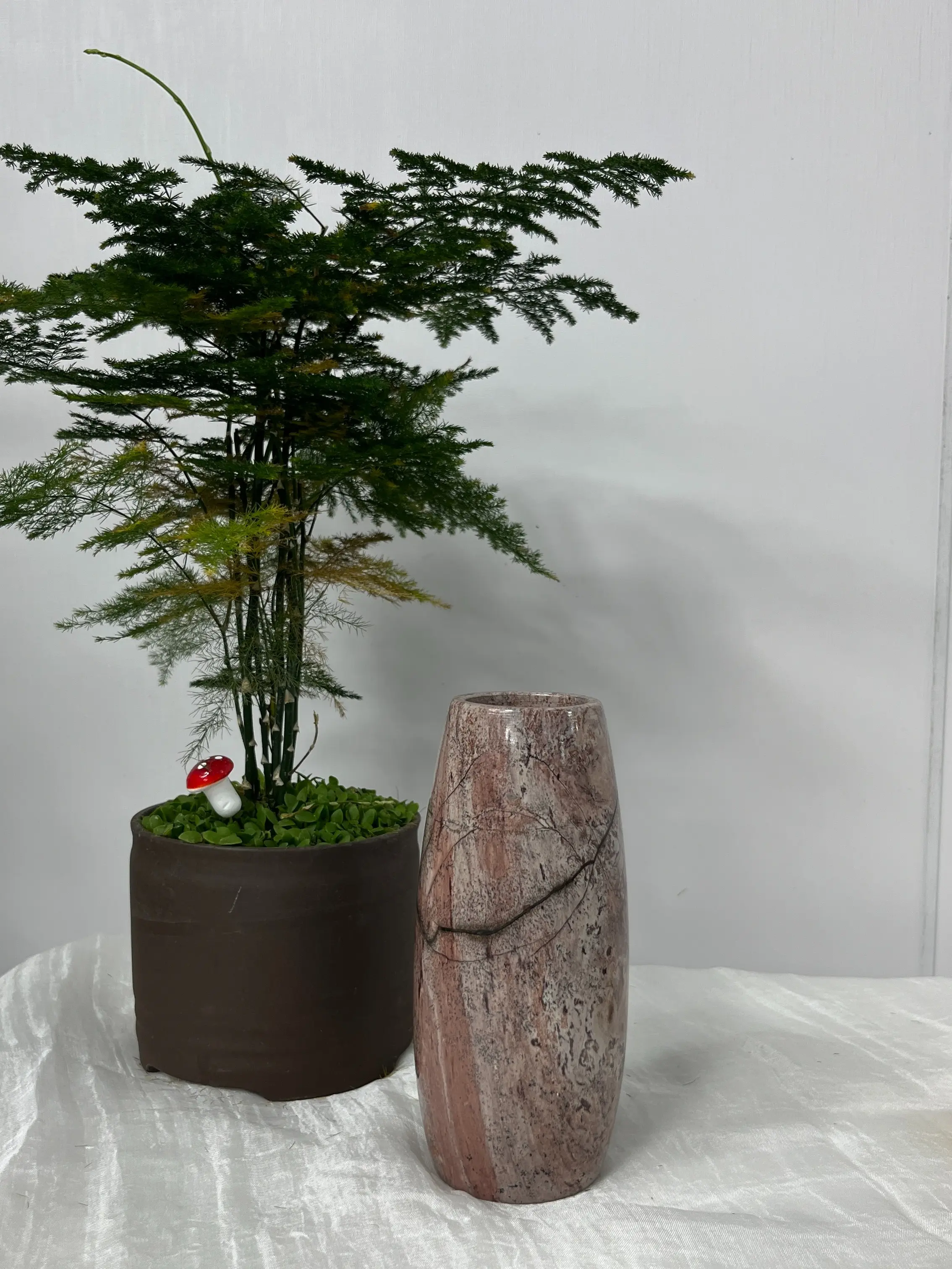 Suvi(3418)gc.Picture Jasper Vase