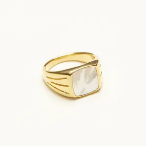 Vintage Squared Signet Ring