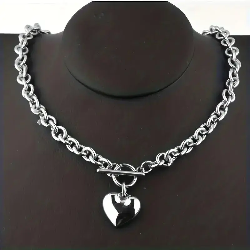 Fashionable Titanium Steel Peach Heart Necklace and Bracelet Set - O-Shaped Necklace Jewelry Suitable for Both Men and Women Fashionable Titanium Steel Peach Heart Necklace and Bracelet Set - O-Shaped Necklace Jewelry Suitable for Both Men and Women