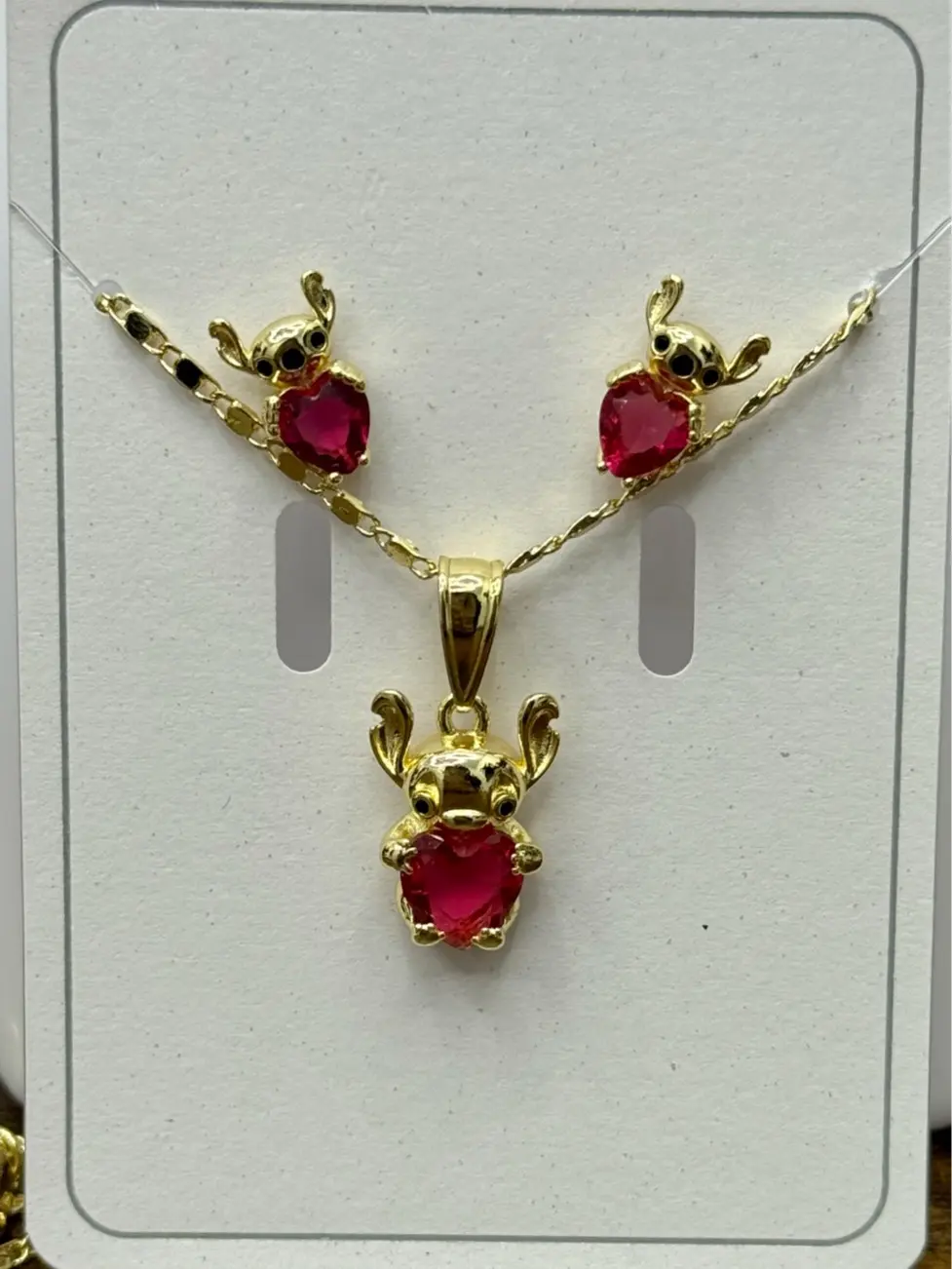 Earrings & Necklace Set Animalito con piedra corazon rojo Oro Laminado
