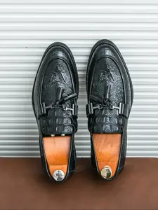 Men's Low Heel Comfortable Casual Loafers Crocodile Print Embossed Business Formal Shoes, Stylish Footwear for Everyday Wear