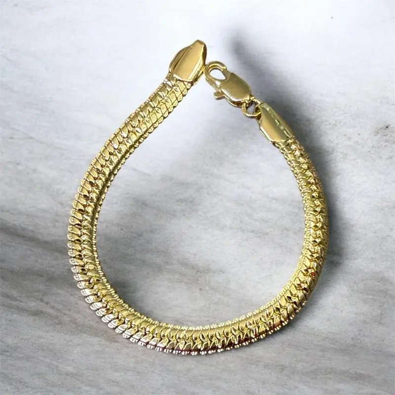 Herringbone Design Chain Bracelet with Secure Clasp Design for Everyday Wear