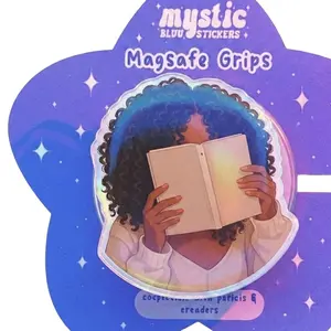 Black Girl Reading MagSafe Phone Grip – Curly Hair Bookish Art, Cute Afro Aesthetic Holder, Empowering Gift for Black Women Readers.