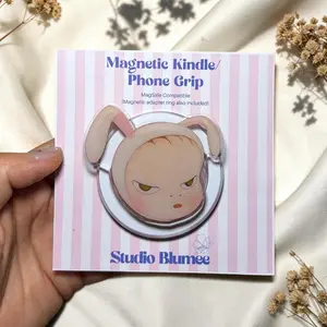 Handmade Yoshitomo Nara Inspired White Bunny Magnetic Phone Grip: Stand & Stylish Accessory