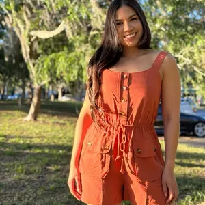 Jomper Corto Naranja - Women's Casual Jumpsuit with Drawstring Waist and Button Front Closure