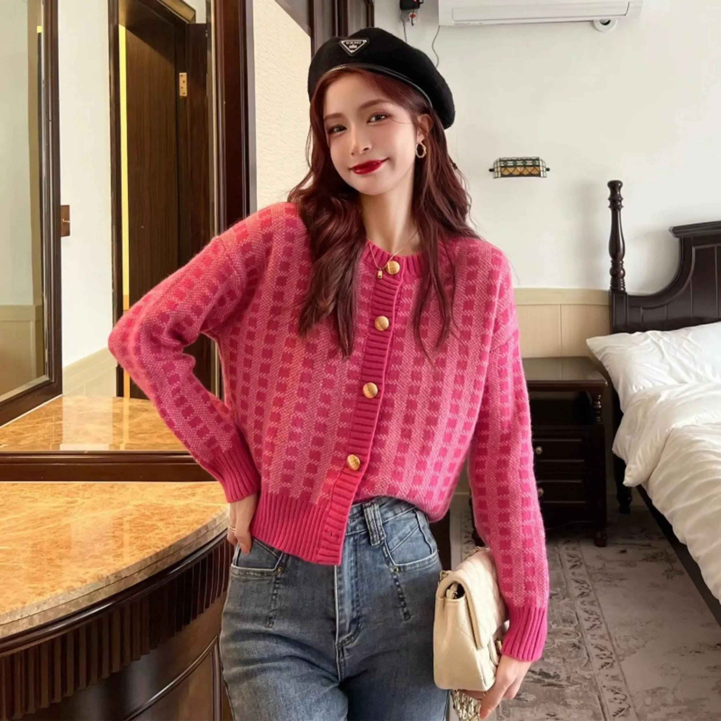 Women's Korean-Style Sweet Blush Pink Round Neck Mini Crop Loose-Fitting Long Sleeve Knitwear Cardigan - Button-Decorated Retro Gentle Plaid Casual Winter Outerwear Tops Womenswear