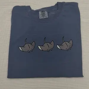 Cute manta rays embroidered summer spring comfort colors shirt/  comfort colors tee/ manta ray embroidered shirt