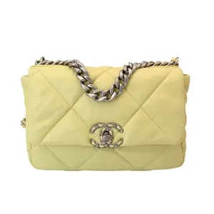 Pre-owned CHANEL lambskin Crossbody Bags Quilted 19 Flap Green
