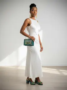 Women's Exotic Style Synthetic Texture Crystal Flower Fashion Open Toe Chunky Heel Sandals with Chain Clutch Bag Set